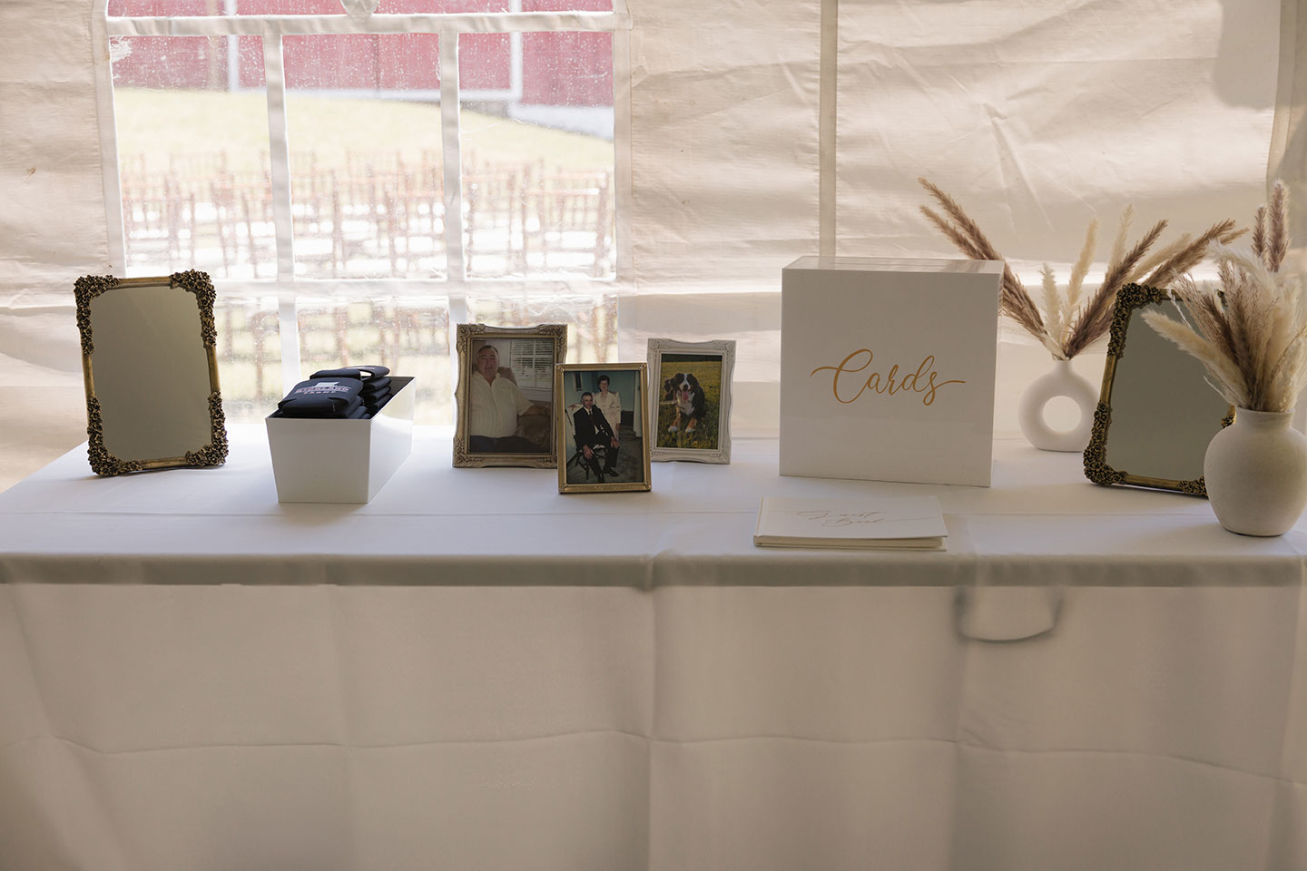 Cards-Table-Tent-Low