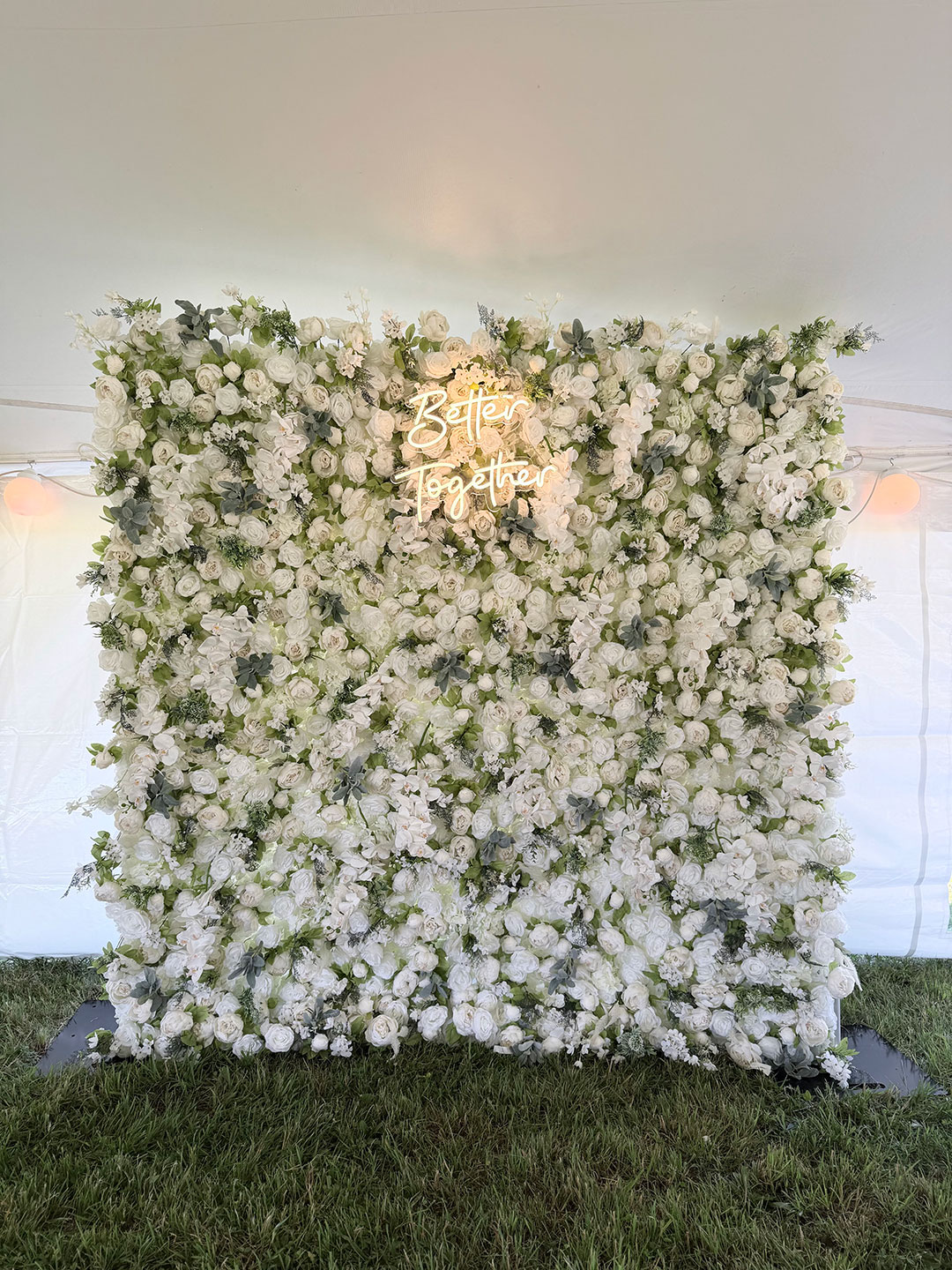 8′ x 8′ Floral Wall