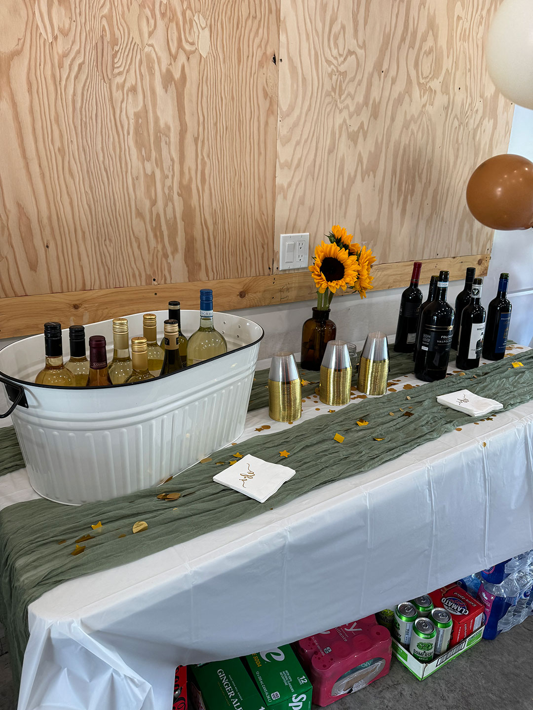 Wine-DrinksTable-Low